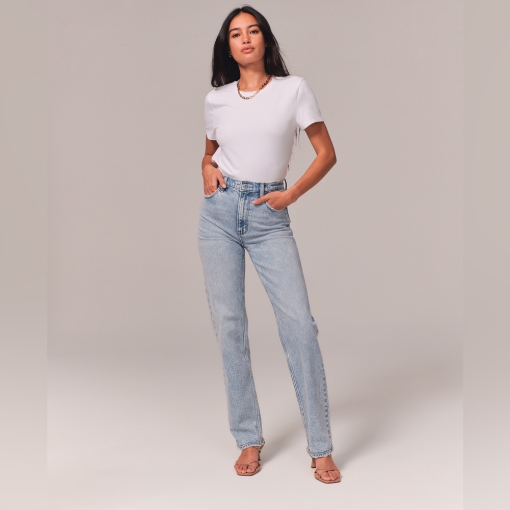 Abercrombie & Fitch Light Wash Straight Leg Jeans